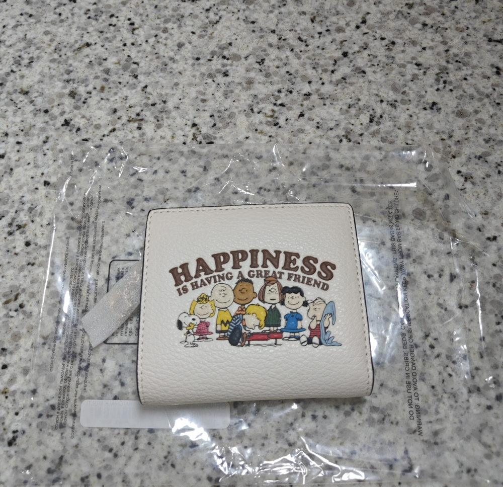 Coach X Peanuts Snap Wallet (Gold/Chalk) - Picture 3 of 8